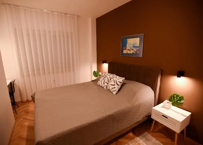 Apartment 863