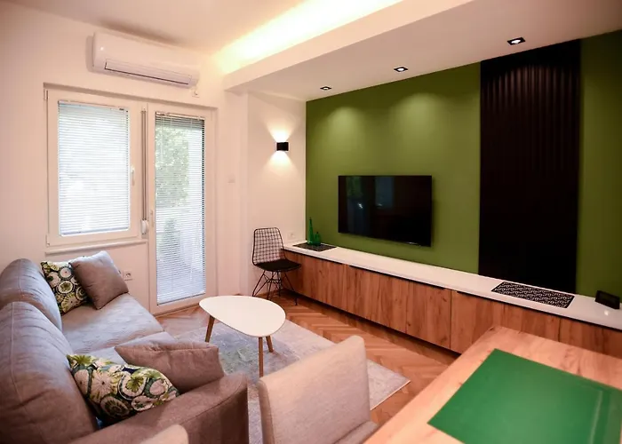 Apartment 863