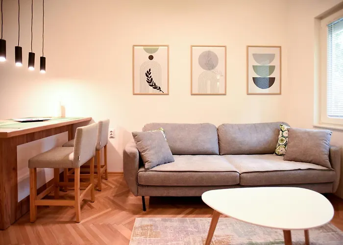 Apartment 863